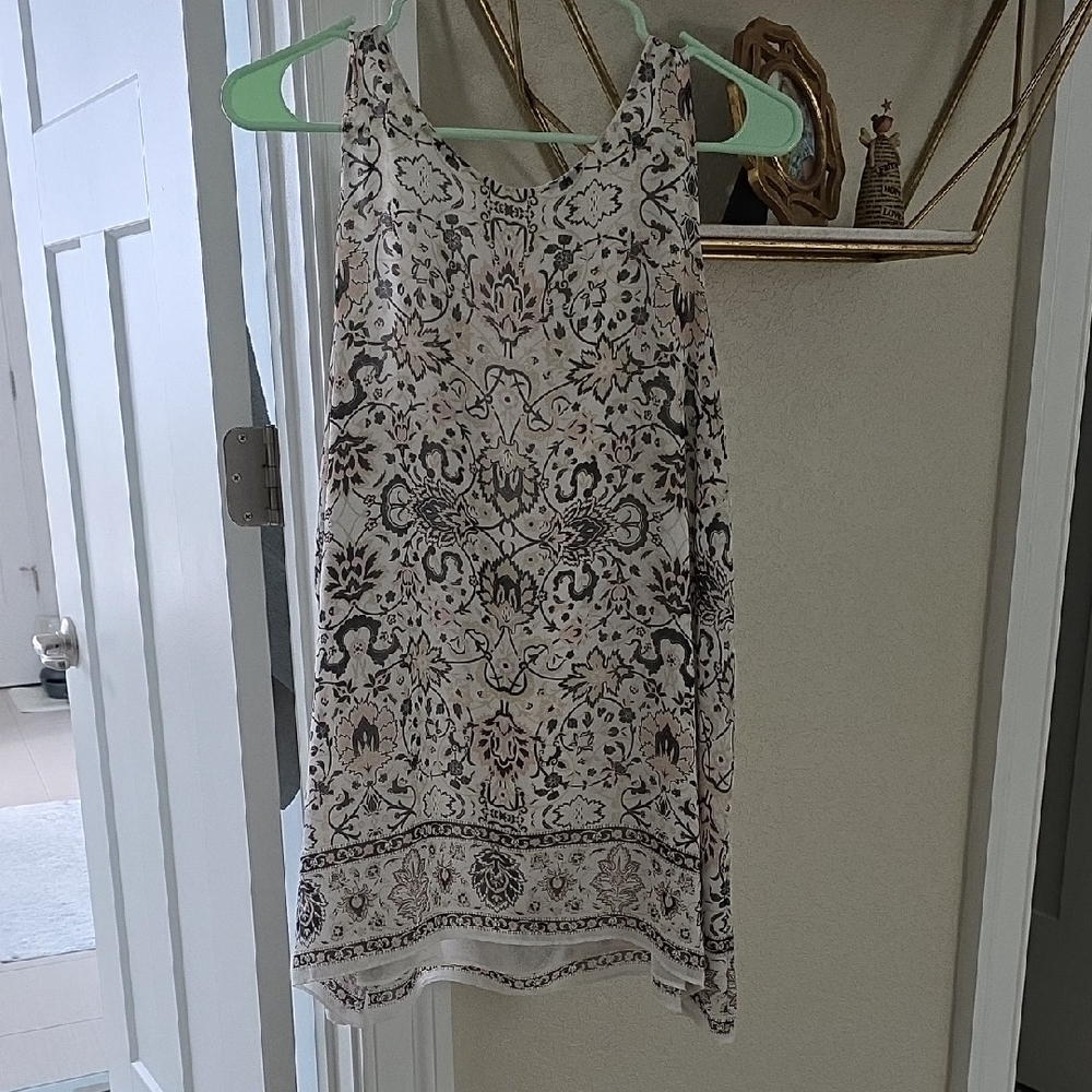 Max Studio Black and Cream Patterned Blouse